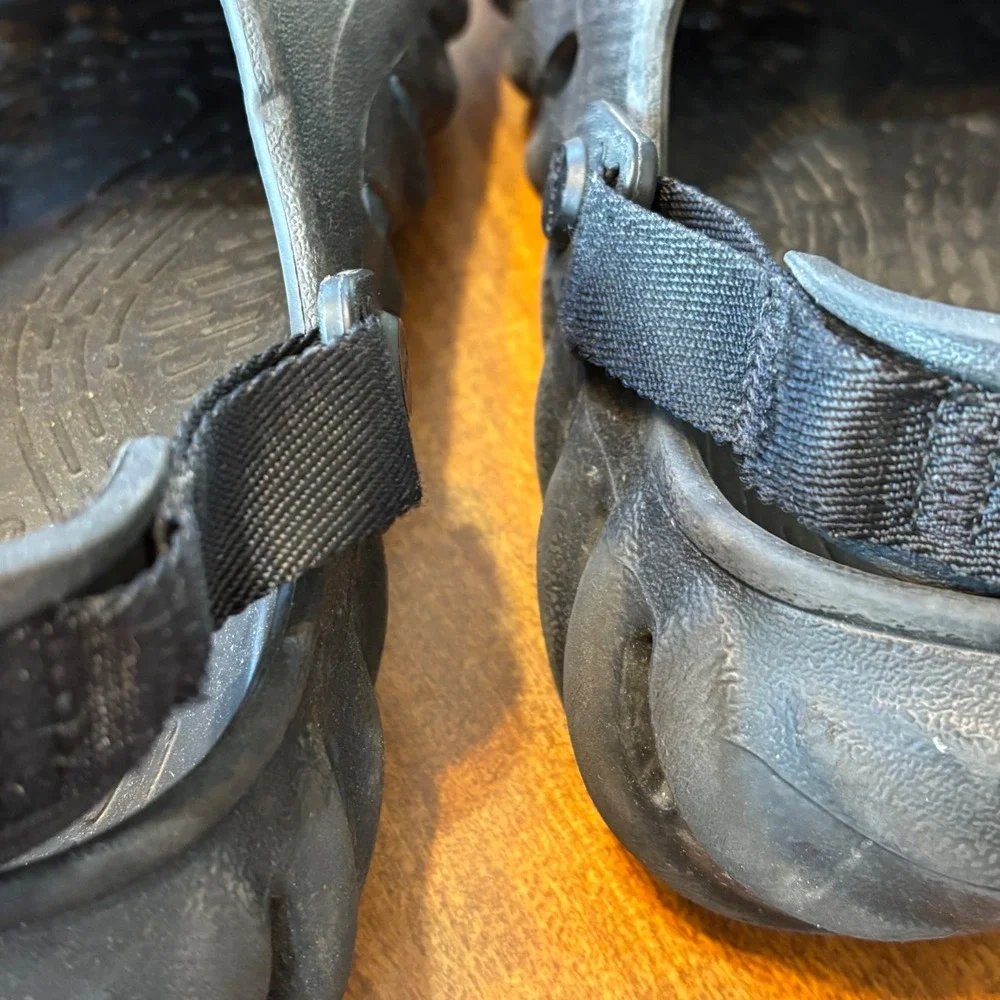 CROCS echo clogs